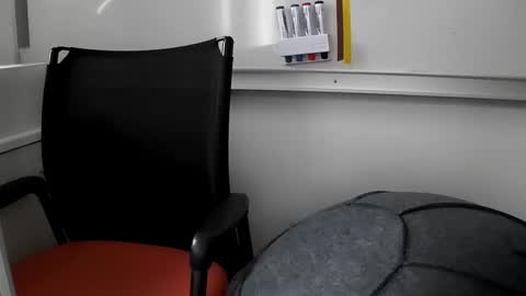 grandbi online show from 10.31.25