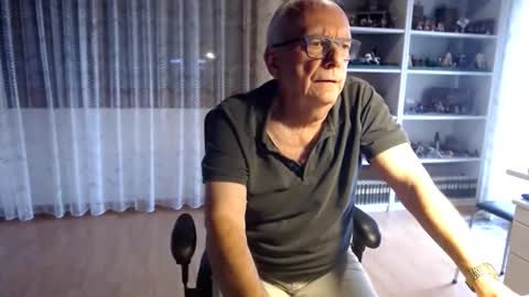 grandpach online show from 10.11.25