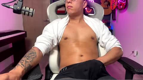 Snapshot of granxarma chatting on 12.17.24 granxarma online show from 12.17.24