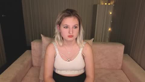 Snapshot of grase_neon chatting on 02.02.26 grase_neon online show from 02.02.26