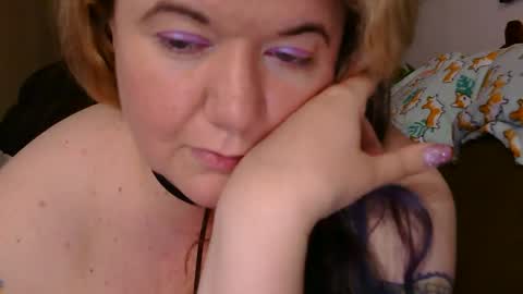 Snapshot of grateful42day chatting on 02.03.26 grateful42day online show from 02.03.26