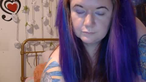 Snapshot of grateful42day chatting on 03.12.26 grateful42day online show from 03.12.26