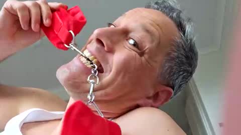 grattitude online show from 12.18.25