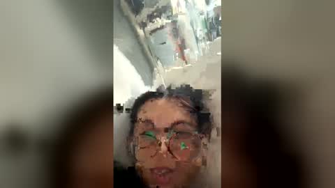 Snapshot of greasybangs chatting on 04.12.26 greasybangs online show from 04.12.26