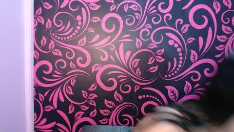 Isabella online show from 12.20.25