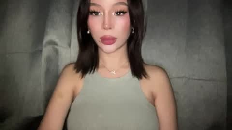 Marie Pelie online show from 12.15.25