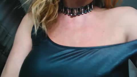 Snapshot of greatredhead chatting on 12.14.24 GreatRedhead online show from 12.14.24