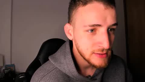 Snapshot of greeneyes_col chatting on 10.03.25 Juan online show from 10.03.25