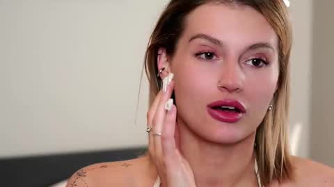 Kelly online show from 10.26.25