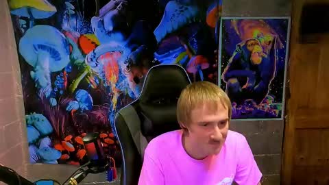 Greenlungs8195 online show from 02.16.25