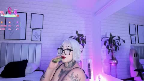   online show from 11.11.25