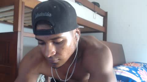 Snapshot of gregory_x chatting on 01.28.25 Gregory max online show from 01.28.25