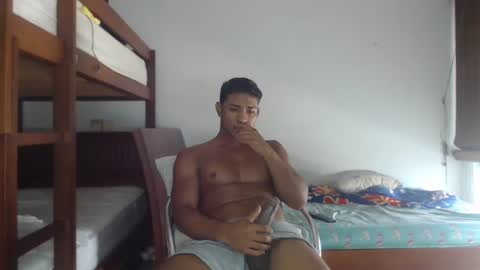 Snapshot of gregory_x chatting on 02.16.25 Gregory max online show from 02.16.25