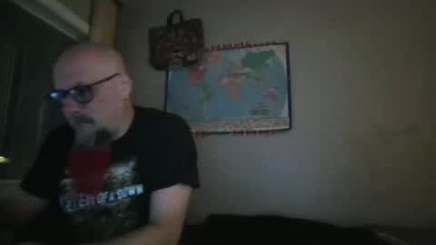 Snapshot of gregrev chatting on 01.02.25 gregrev online show from 01.02.25