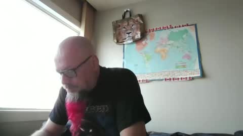 Snapshot of gregrev chatting on 01.02.25 gregrev online show from 01.02.25