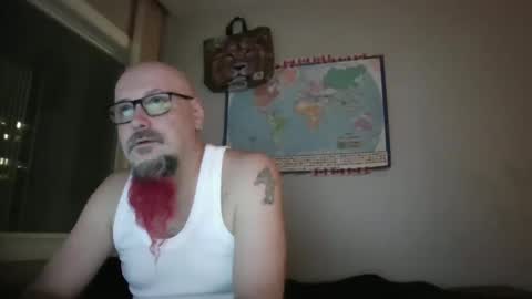 Snapshot of gregrev chatting on 01.08.25 gregrev online show from 01.08.25