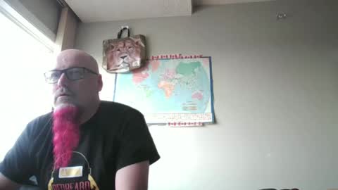 Snapshot of gregrev chatting on 09.11.25 gregrev online show from 09.11.25