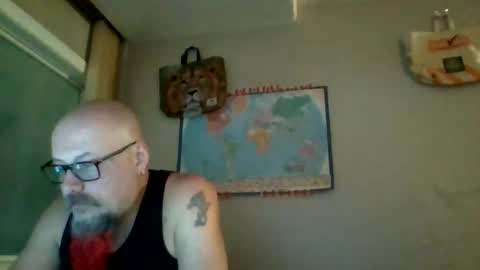 Snapshot of gregrev chatting on 01.08.26 gregrev online show from 01.08.26