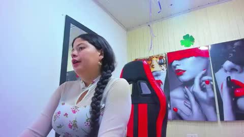 Snapshot of greiccy_20 chatting on 09.20.25 GREICCY online show from 09.20.25