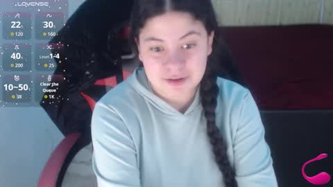 Snapshot of greiccy_20 chatting on 10.21.25 GREICCY online show from 10.21.25