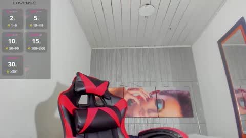 Snapshot of greiccy_20 chatting on 11.27.25 GREICCY online show from 11.27.25