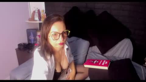 Snapshot of greta_borbon chatting on 07.25.26 Greta online show from 07.25.26