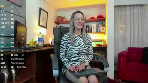 Snapshot of greta_voss chatting on 05.14.26 greta_voss online show from 05.14.26