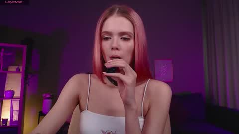 gretchen_mol online show from 10.08.25