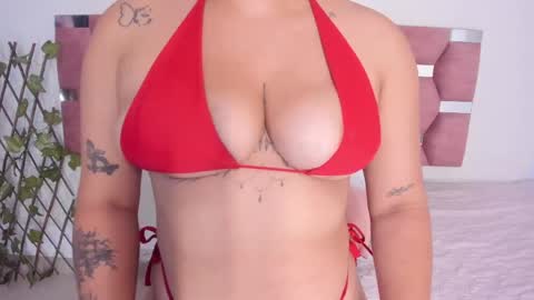 Snapshot of grettarouse chatting on 05.27.26 GRETA online show from 05.27.26