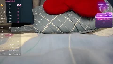 Grey Lorenz online show from 03.12.25