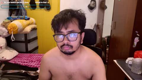 Snapshot of greybondage93 chatting on 12.18.25 Grey Hardy Slave online show from 12.18.25