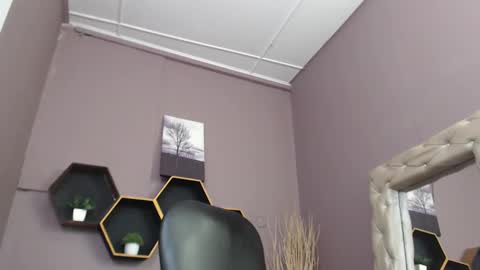 Snapshot of greys_ath chatting on 12.13.24 greys online show from 12.13.24