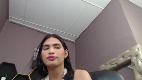 Snapshot of greys_ath chatting on 01.31.25 greys online show from 01.31.25