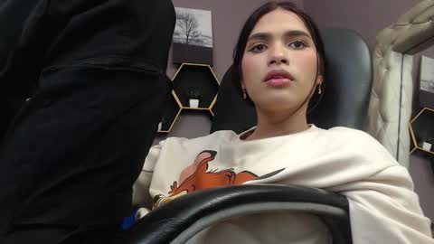 Snapshot of greys_ath chatting on 02.04.25 greys online show from 02.04.25