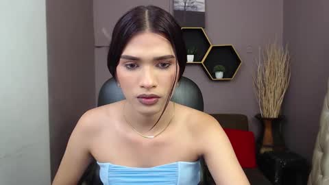 Snapshot of greys_ath chatting on 02.06.25 greys online show from 02.06.25