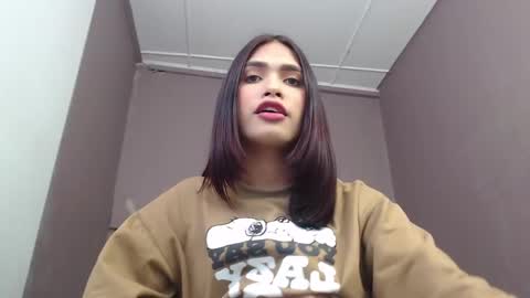 Snapshot of greys_ath chatting on 02.19.25 greys online show from 02.19.25