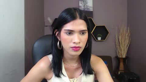 Snapshot of greys_ath chatting on 03.09.25 greys online show from 03.09.25