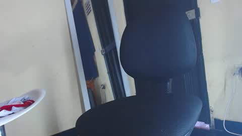 Snapshot of greys_ath chatting on 12.04.25 greys online show from 12.04.25