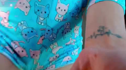 Greyslopez online show from 12.29.24