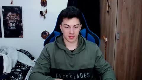 Snapshot of griego01 chatting on 12.07.24 griego01 online show from 12.07.24