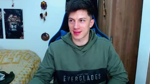 Snapshot of griego01 chatting on 12.29.24 griego01 online show from 12.29.24