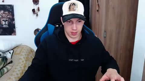 Snapshot of griego01 chatting on 01.03.25 griego01 online show from 01.03.25