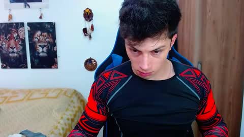 Snapshot of griego01 chatting on 01.15.25 griego01 online show from 01.15.25