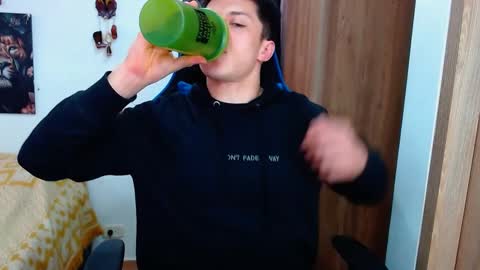 Snapshot of griego01 chatting on 01.16.25 griego01 online show from 01.16.25