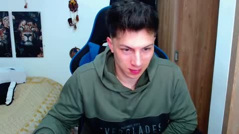 Snapshot of griego01 chatting on 01.20.25 griego01 online show from 01.20.25