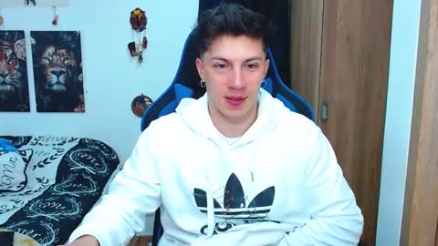 Snapshot of griego01 chatting on 01.23.25 griego01 online show from 01.23.25