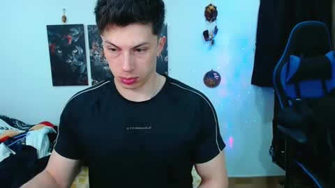 Snapshot of griego01 chatting on 01.26.25 griego01 online show from 01.26.25