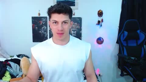 Snapshot of griego01 chatting on 01.27.25 griego01 online show from 01.27.25