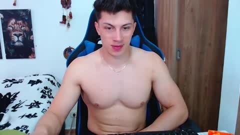 Snapshot of griego01 chatting on 02.10.25 griego01 online show from 02.10.25