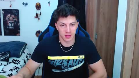 Snapshot of griego01 chatting on 02.19.25 griego01 online show from 02.19.25